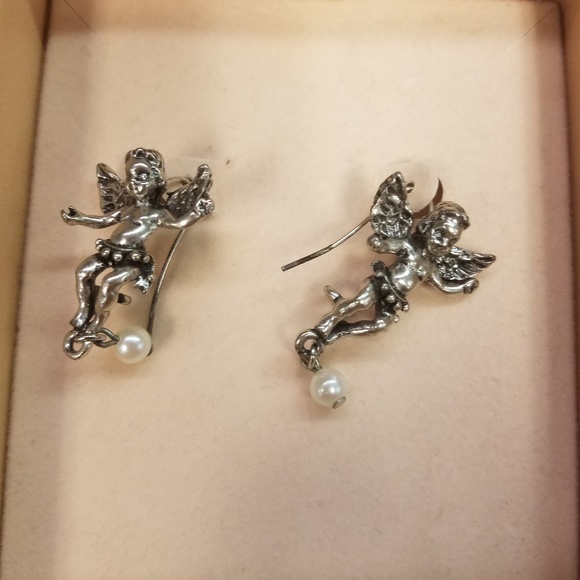 Fairy/Angel Kirks Folly Wire Earring - Picture 1 of 4